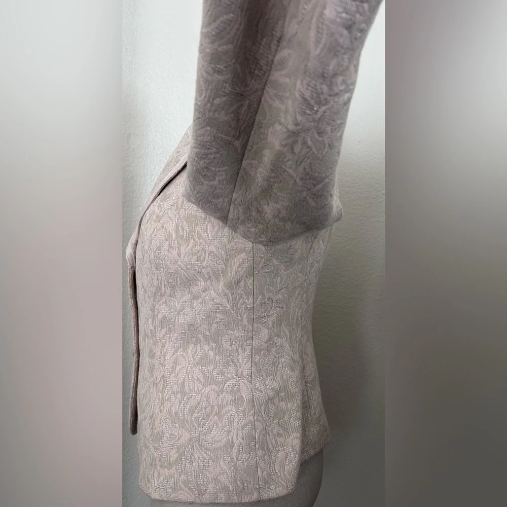 Dana Buchman Textured Cream Blazer